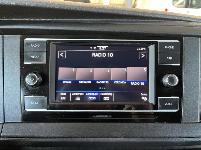 Vehicle Image 38