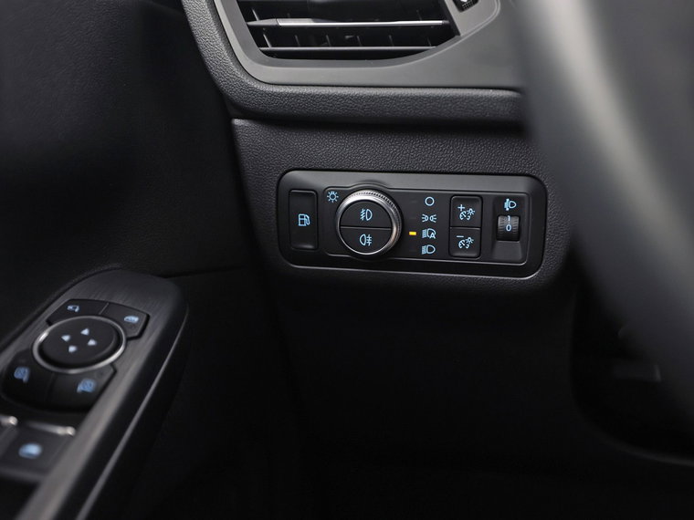 Vehicle Image 26
