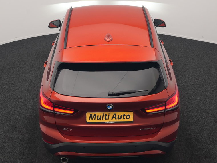 Vehicle Image 40