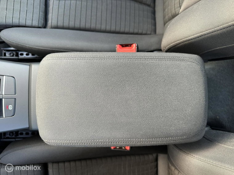 Vehicle Image 49