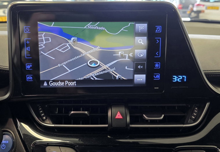 Vehicle Image 17