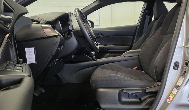 Vehicle Image 10