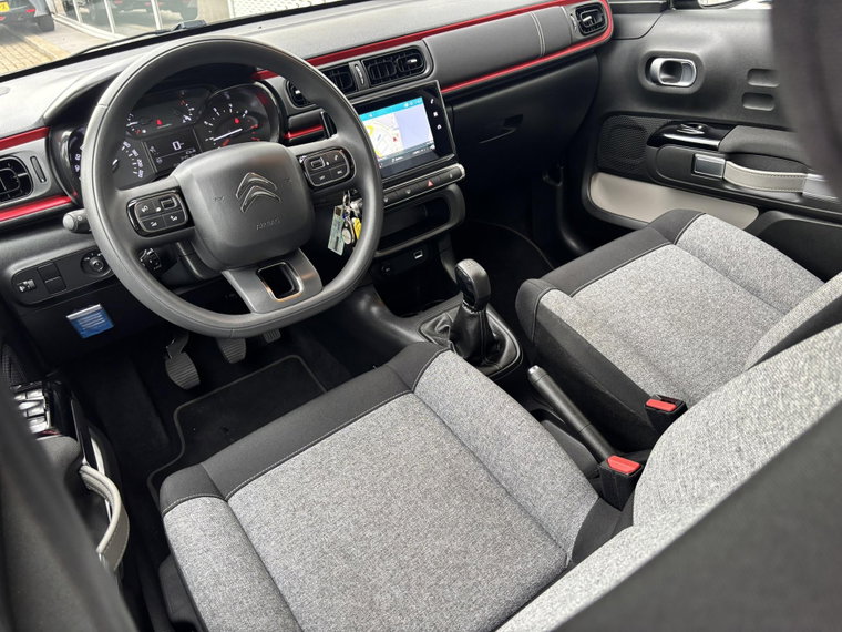 Vehicle Image 12