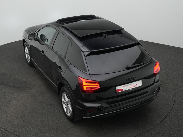 Vehicle Image 30