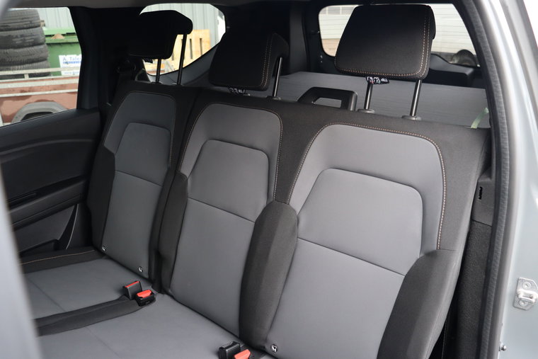 Vehicle Image 19