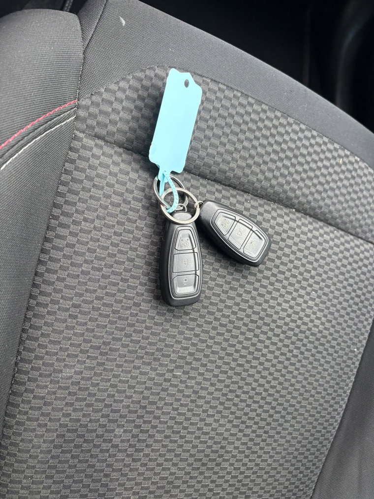 Vehicle Image 22