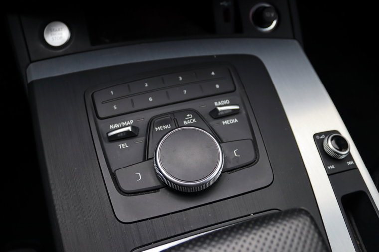 Vehicle Image 23