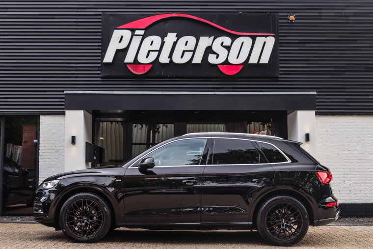 Vehicle Image 8