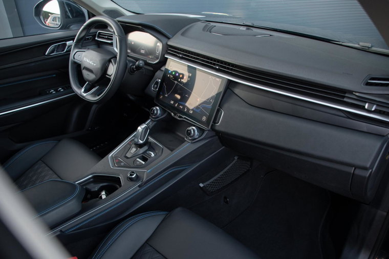 Vehicle Image 13