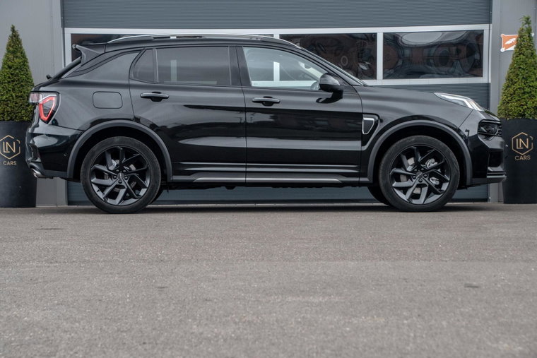 Vehicle Image 10