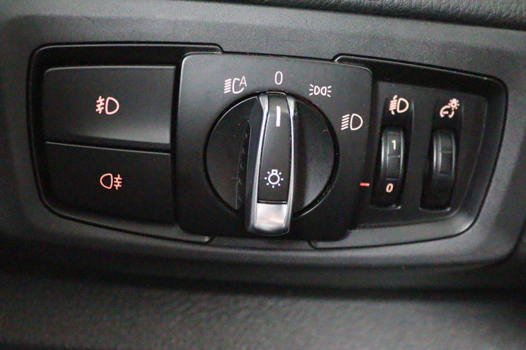 Vehicle Image 24