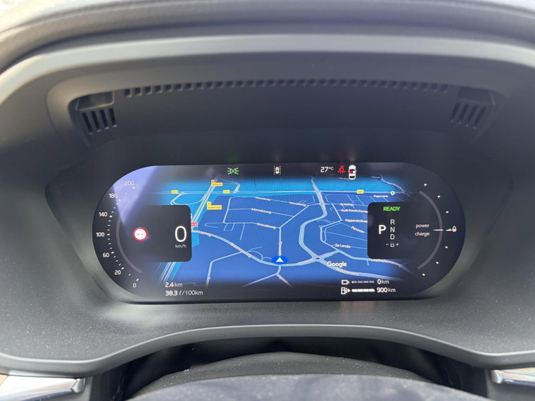 Vehicle Image 25