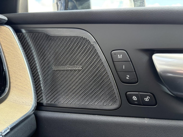 Vehicle Image 29