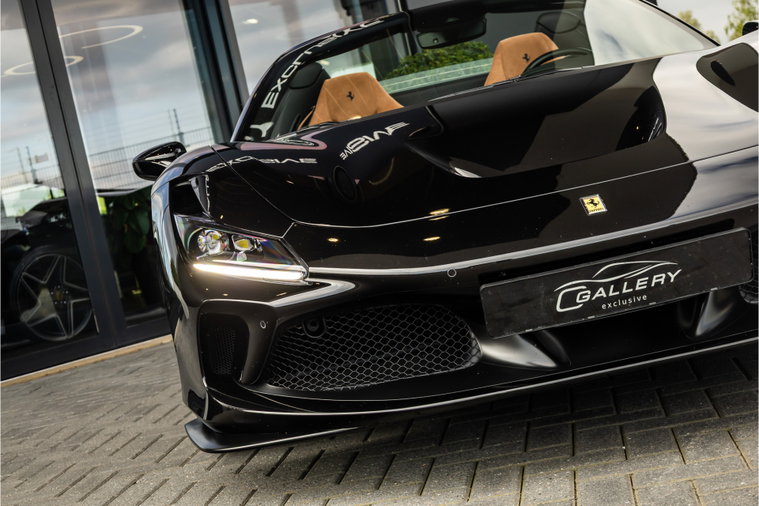 Vehicle Image 32