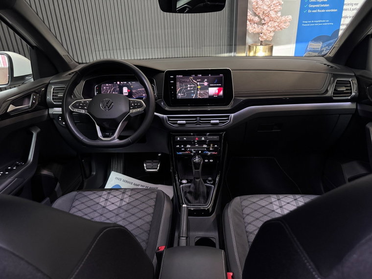 Vehicle Image 42