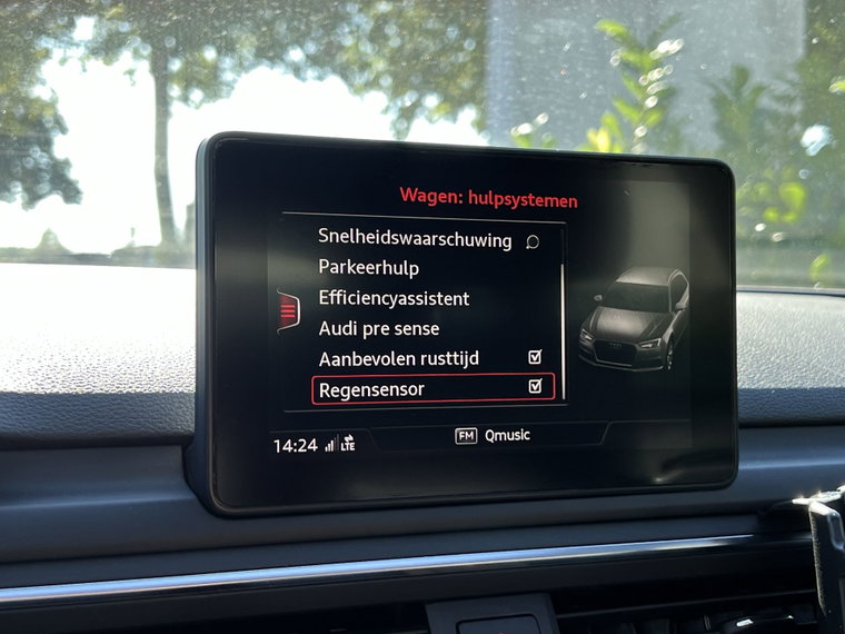 Vehicle Image 26