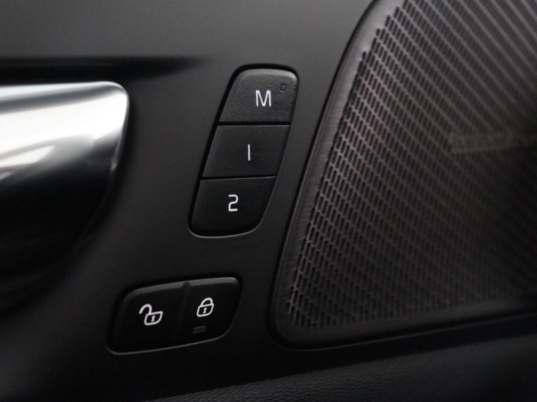 Vehicle Image 42