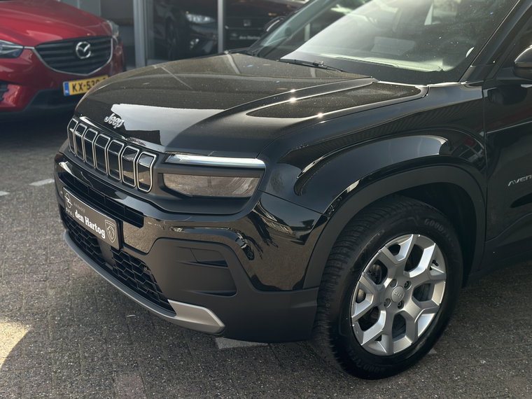 Vehicle Image 17