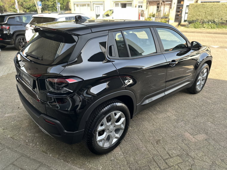 Vehicle Image 38
