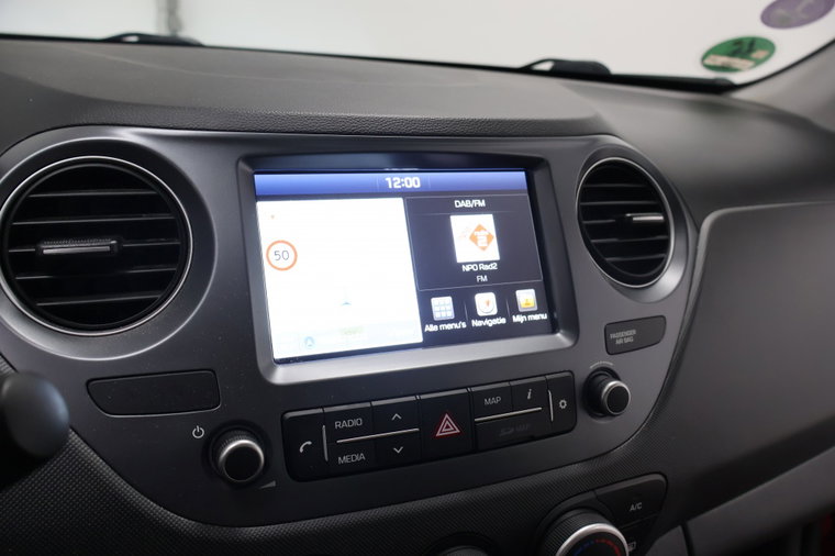 Vehicle Image 18