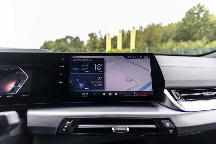 Vehicle Image 36