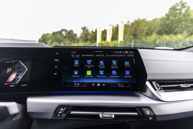 Vehicle Image 40