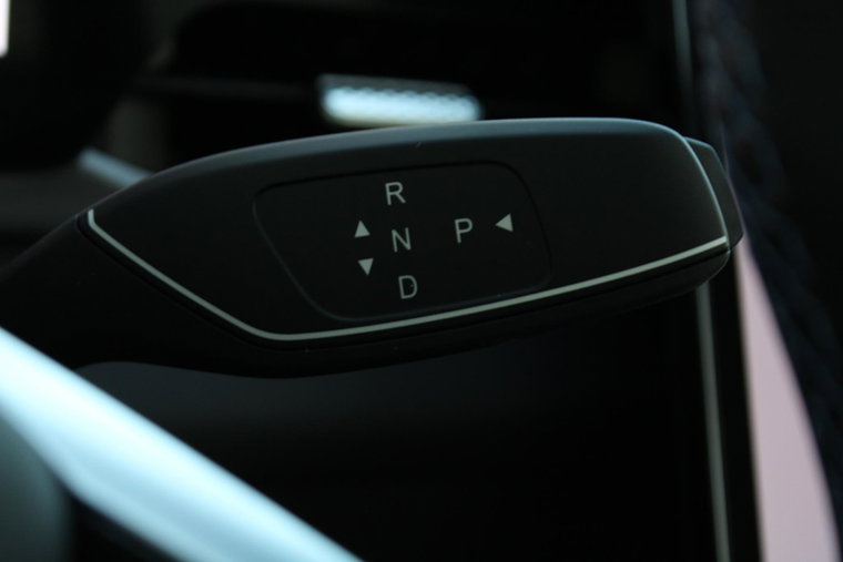 Vehicle Image 28