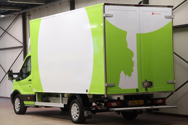 Vehicle Image 12