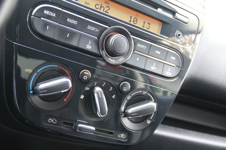 Vehicle Image 12