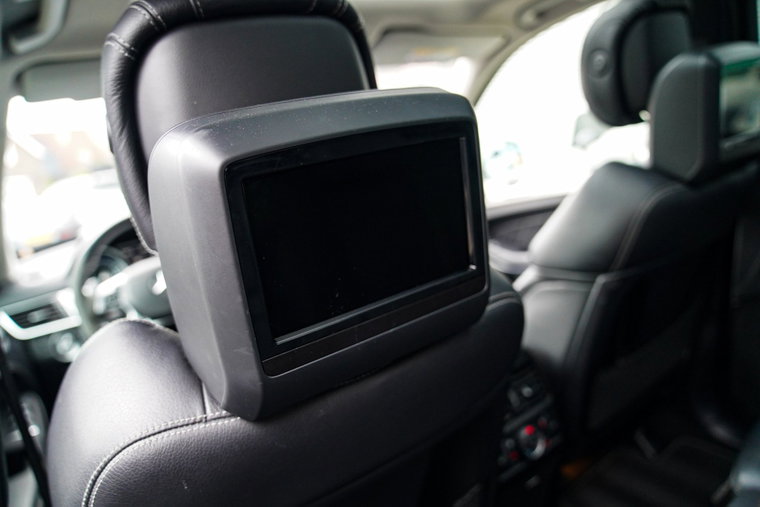 Vehicle Image 36