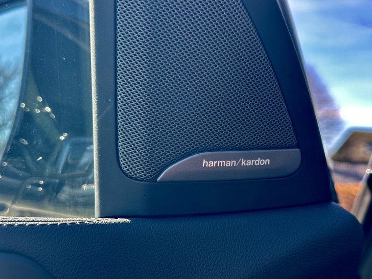 Vehicle Image 35
