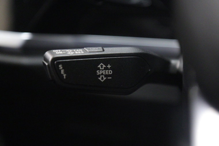 Vehicle Image 50