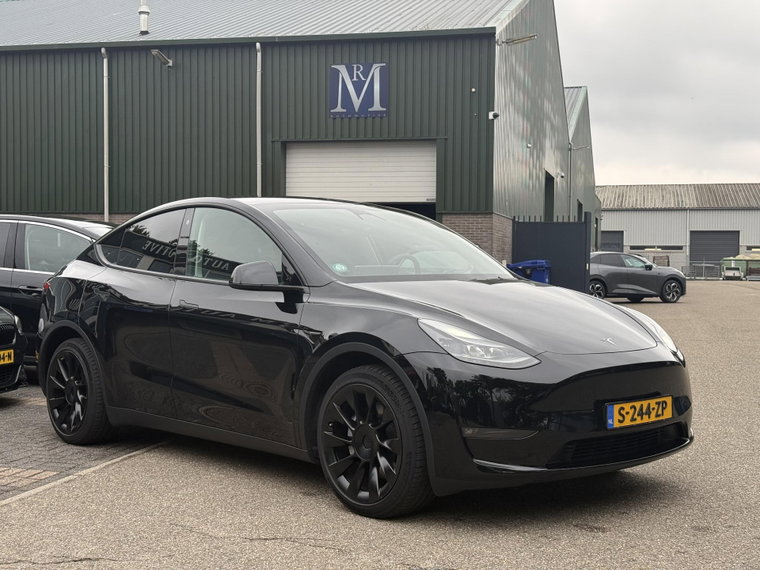 Vehicle Image 8