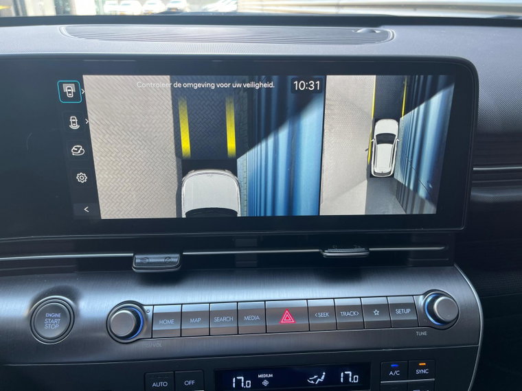 Vehicle Image 35