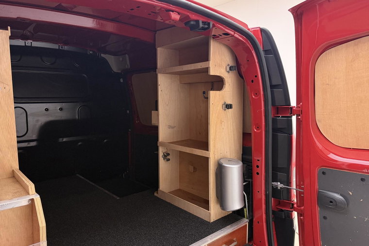 Vehicle Image 13