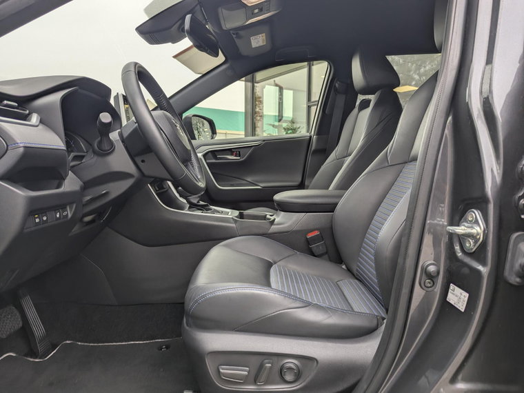 Vehicle Image 19