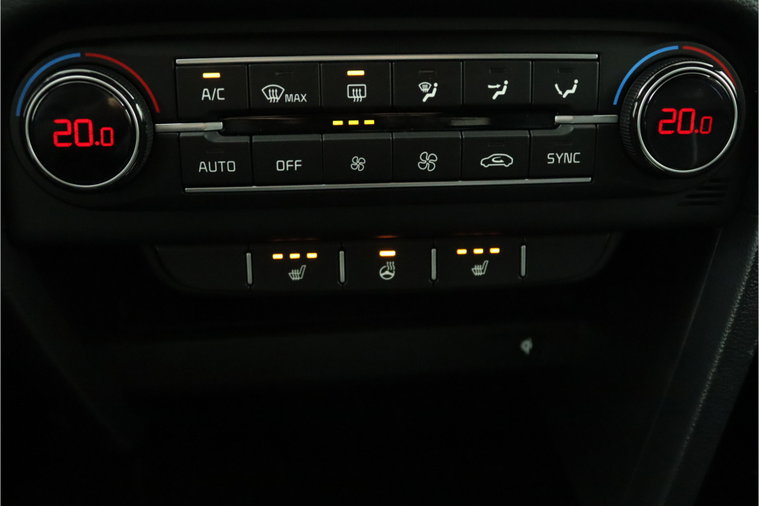 Vehicle Image 28