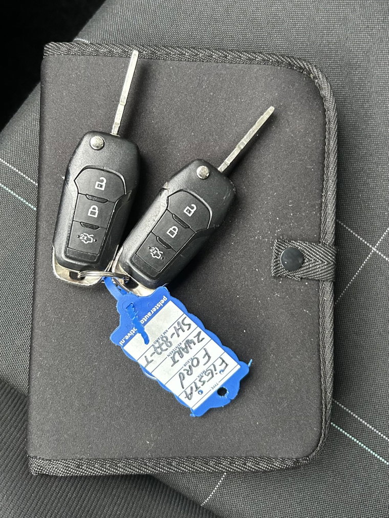 Vehicle Image 14