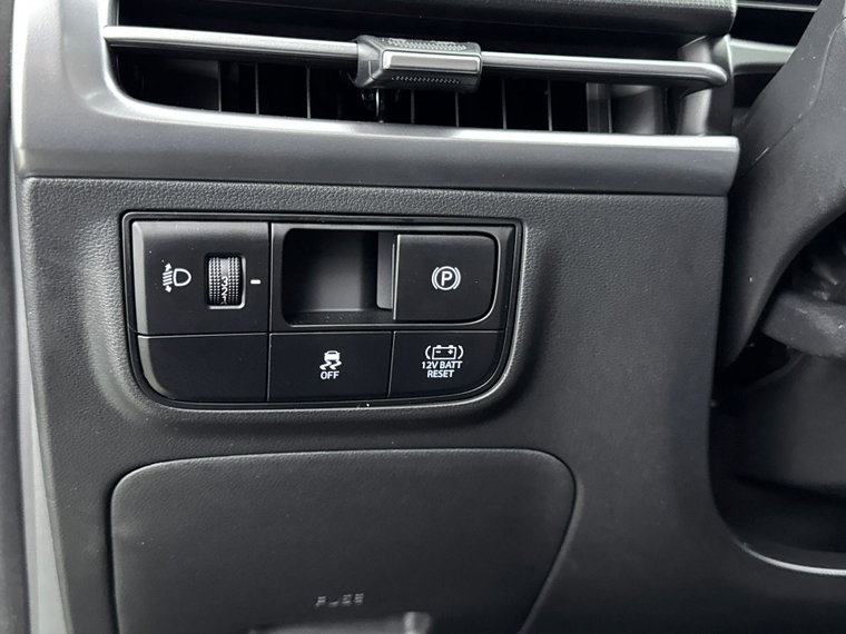 Vehicle Image 26