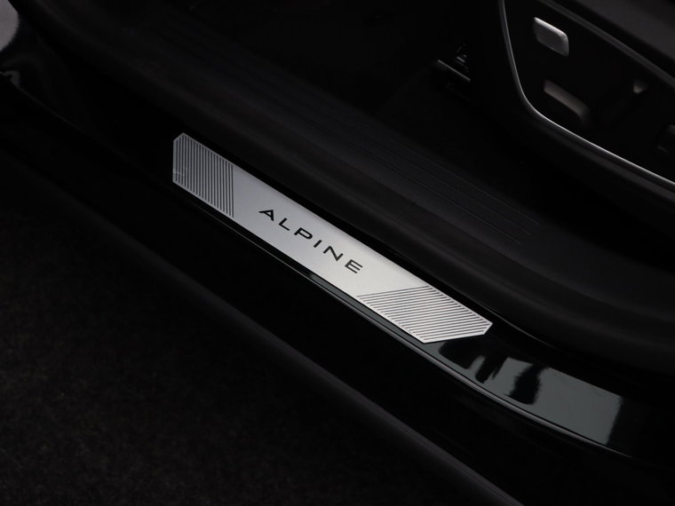 Vehicle Image 39