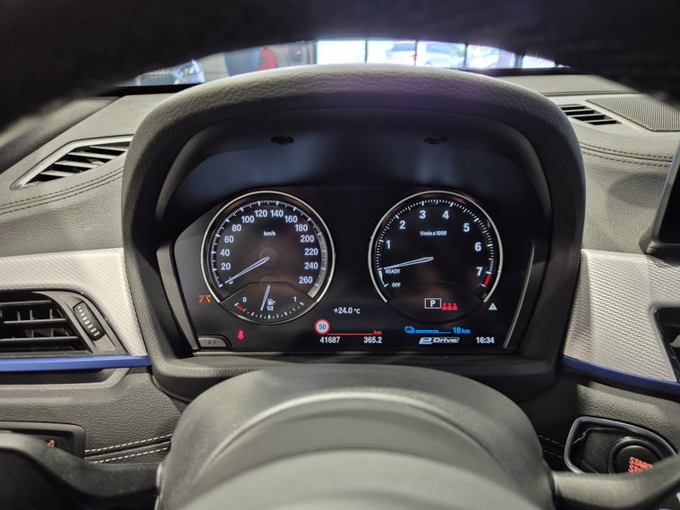 Vehicle Image 37