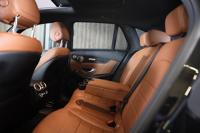 Vehicle Image 26