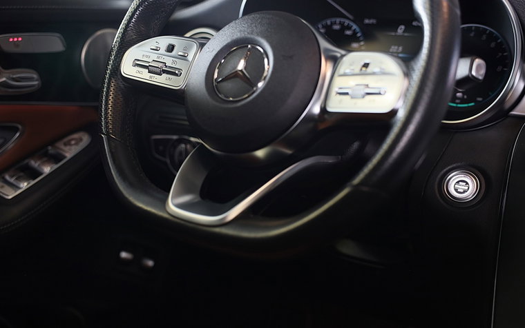 Vehicle Image 37