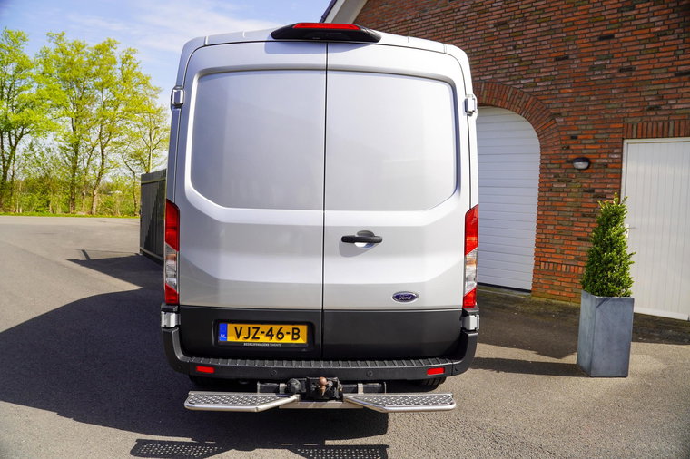 Vehicle Image 24