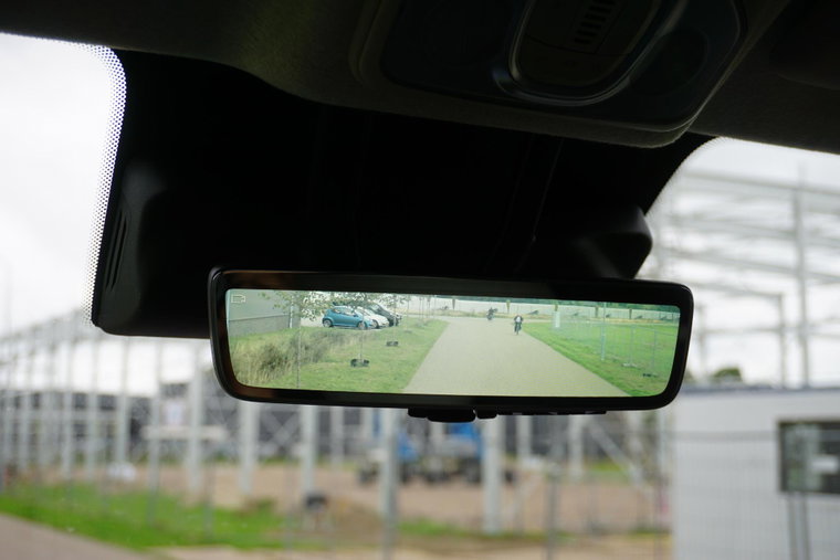 Vehicle Image 23