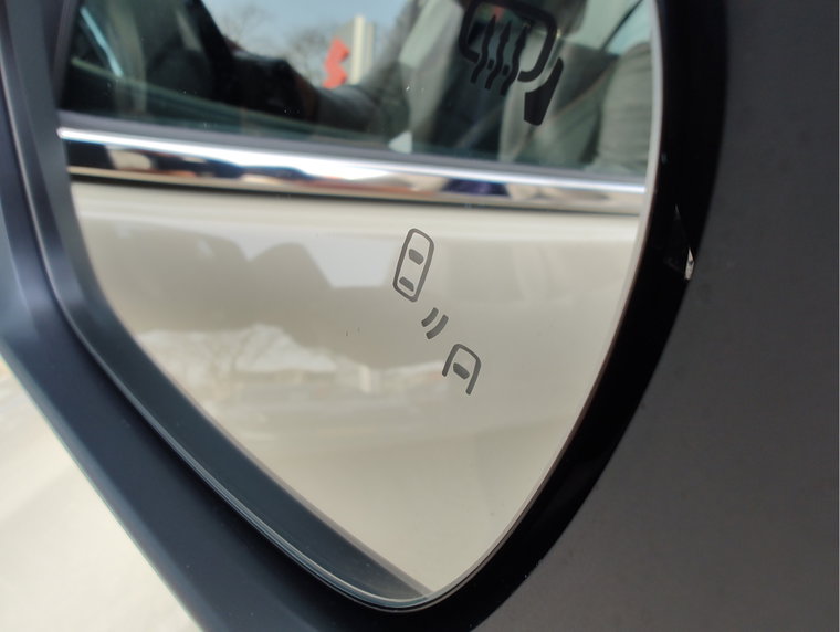 Vehicle Image 36