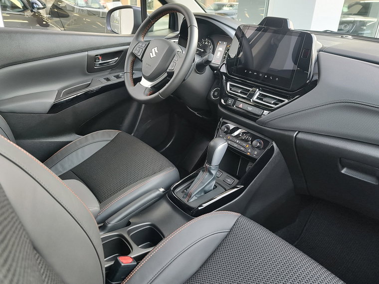 Vehicle Image 11