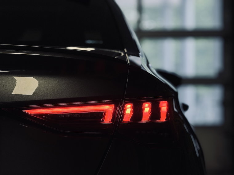 Vehicle Image 30