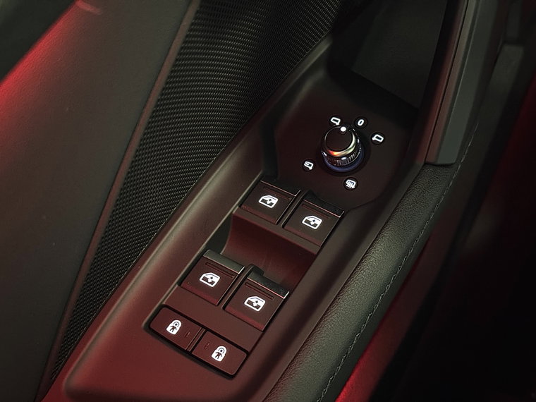 Vehicle Image 38