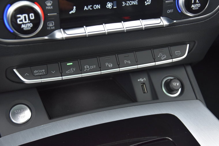Vehicle Image 41